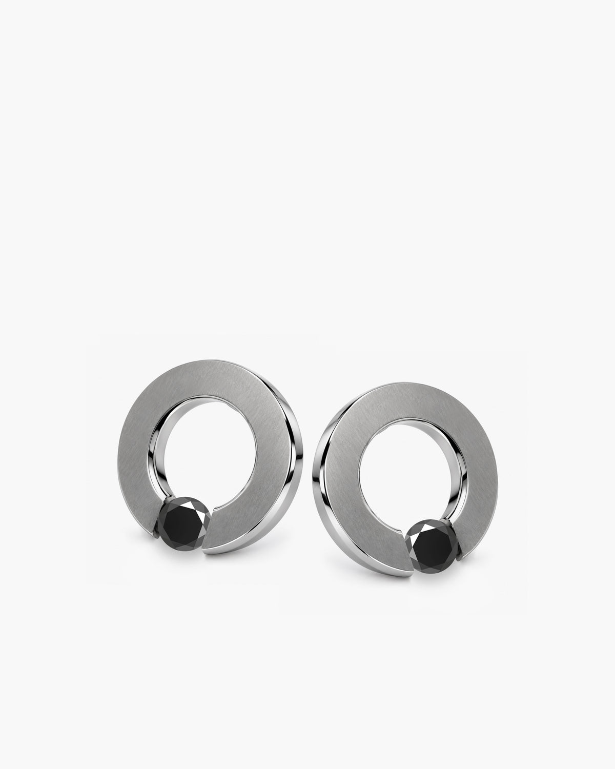 taormina-abbracci-stud-earrings-tension-set-black-onyx