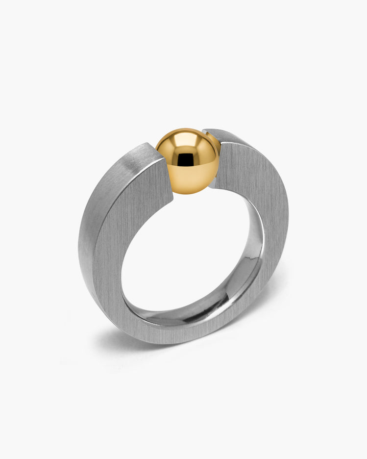 taormina-abbracci-tension-set-ring-brushed-gold