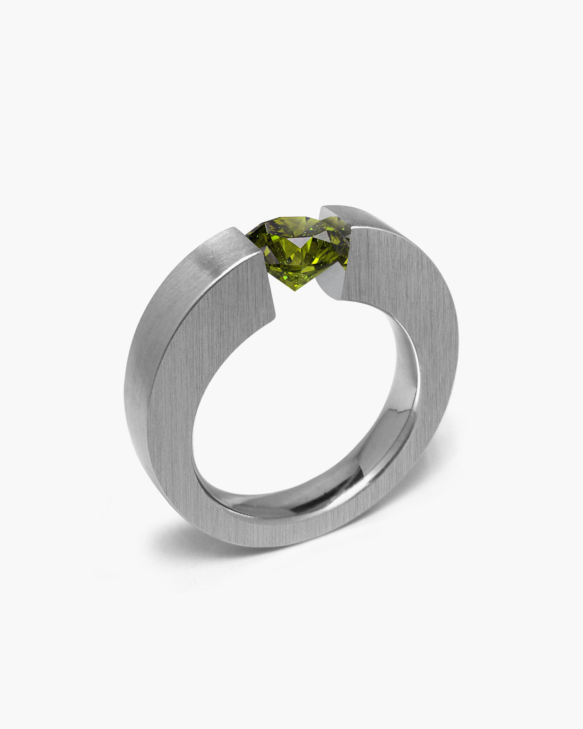 taormina-abbracci-tension-set-ring-brushed-peridot