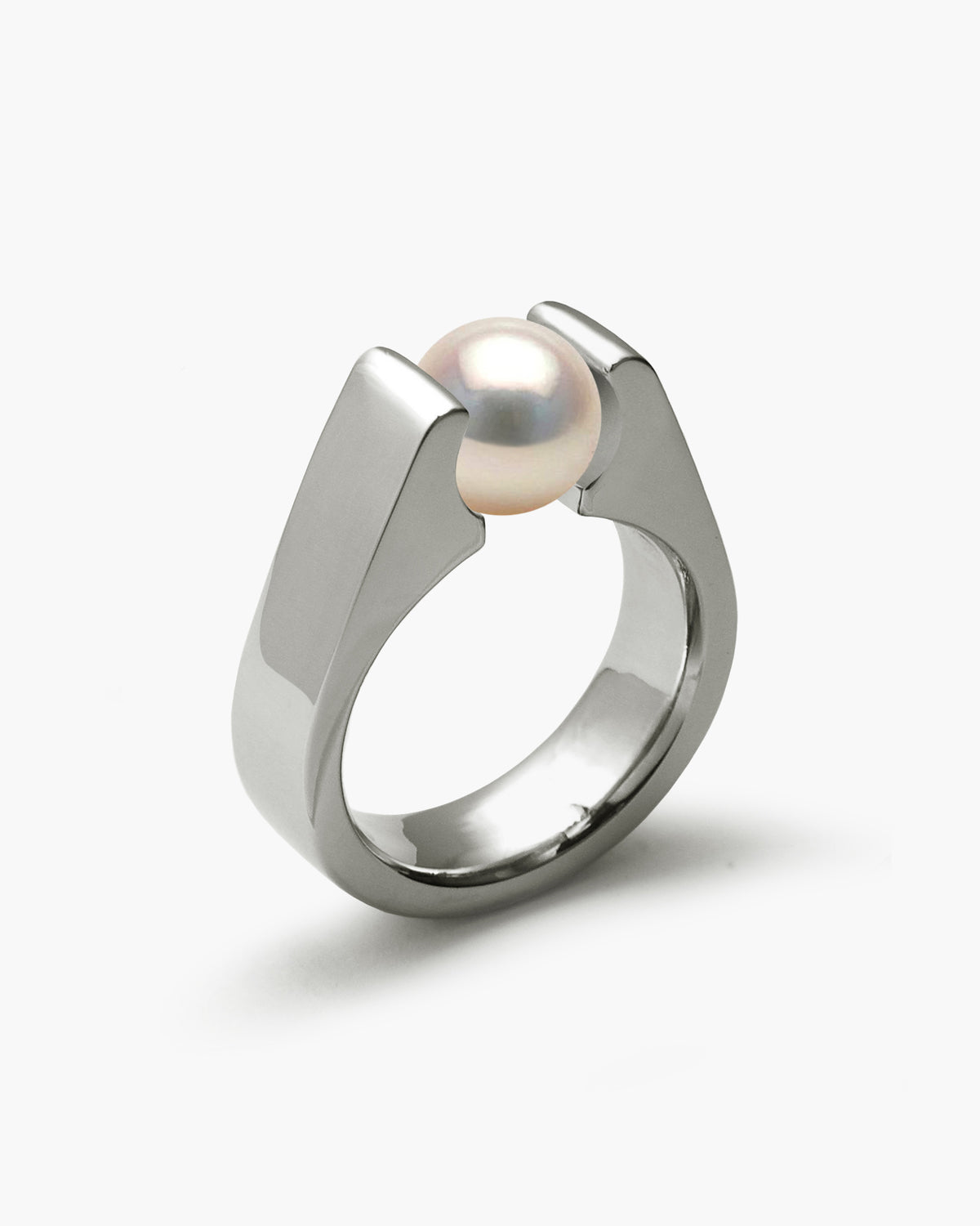 taormina-amore-tension-set-ring-white-pearl-side
