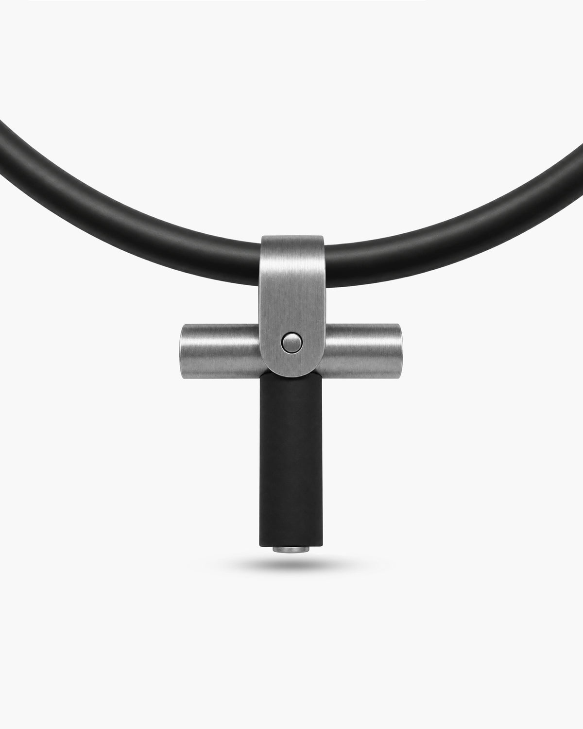 taormina-chassis-cross-pendant-stainless-steel-rubber-necklace