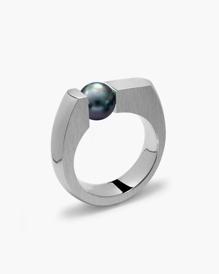 taormina-colonna-tension-set-ring-brushed-polished-black-pearl-up
