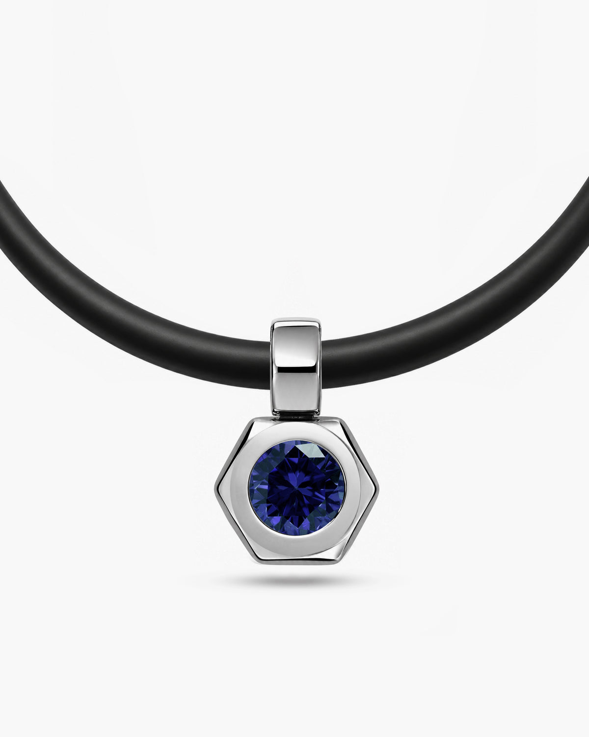 taormina-dado-colored-gemstone-pendant-rubber-stainless-steel-blue-sapphire-front