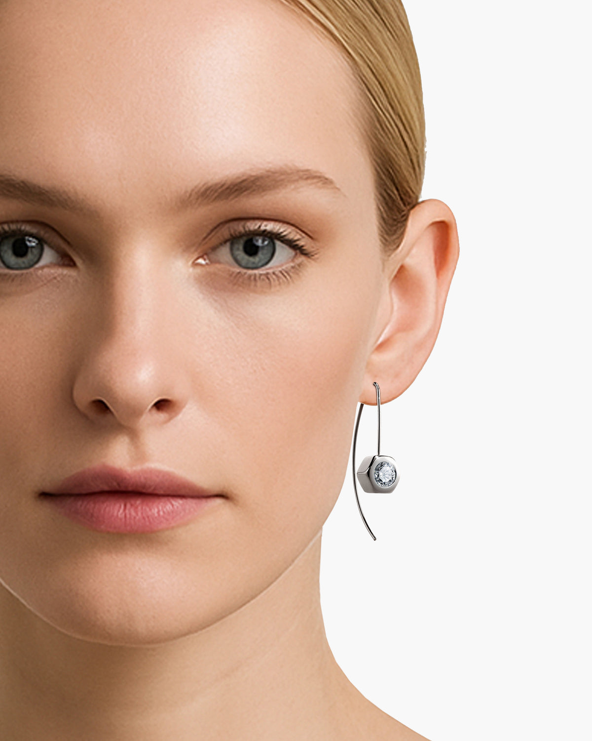 taormina-dado-drop-earrings-stainless-steel-white-sapphire-model-zoom