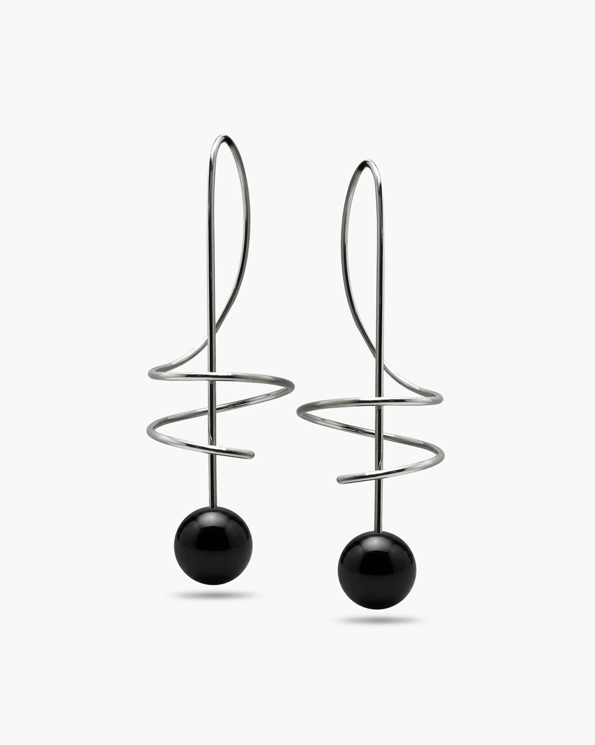 taormina-filo-music-key-design-stainless-steel-drop-wire-earrings-black-onyx