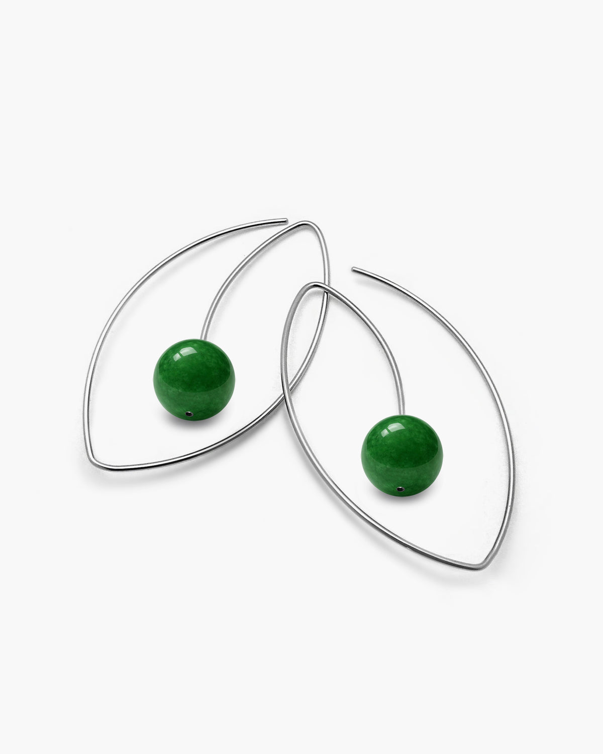 taormina-filo-stainless-steel-oval-wire-earrings-jade-nephrite-down