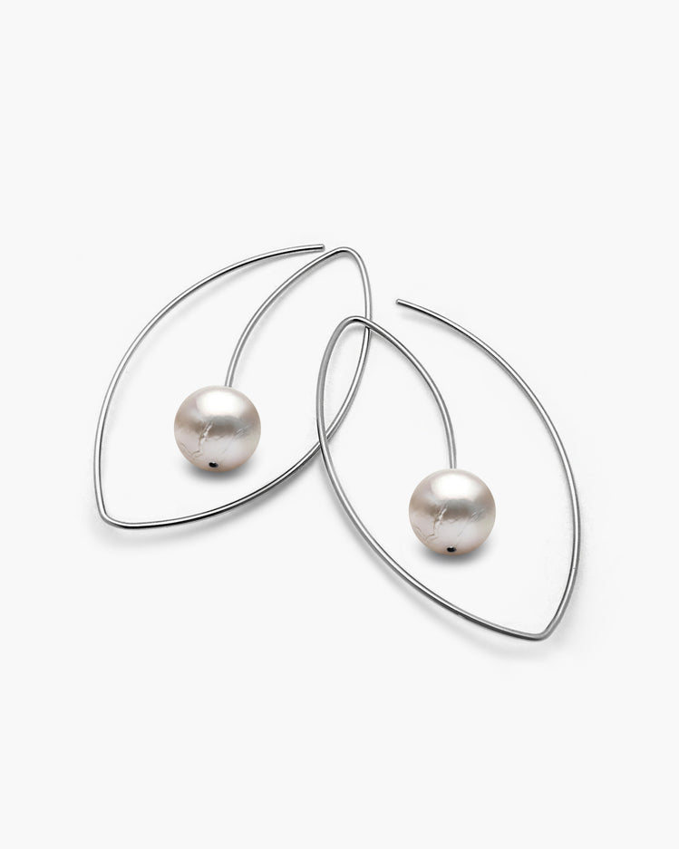 Filo Oval Wire Earrings