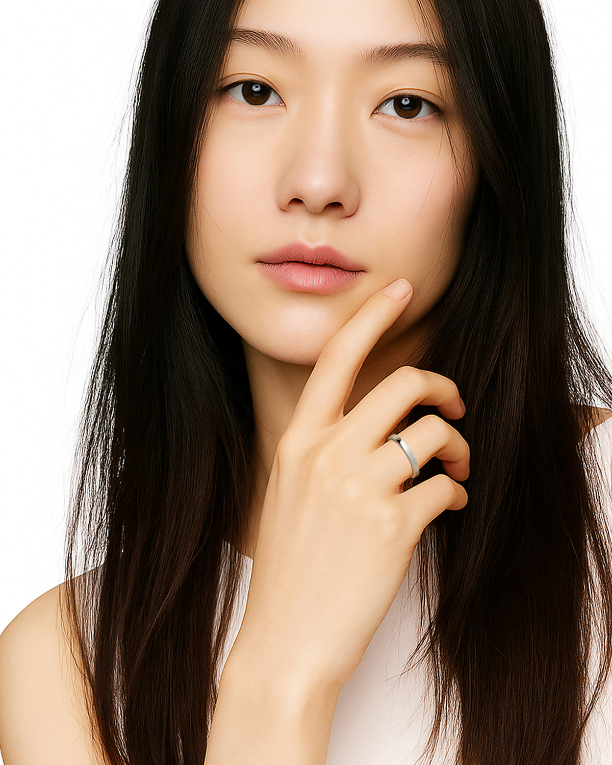 taormina-flat-band-ring-model-female