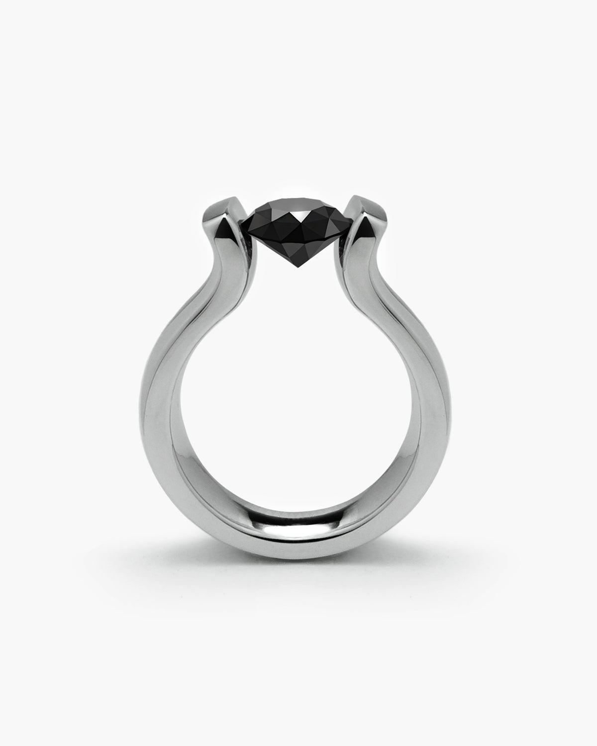 taormina-lyre-tension-set-ring-black-onyx-front