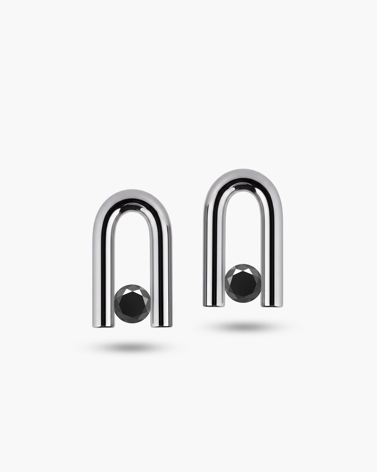 taormina-nexus-stud-earrings-tension-set-black-onyx-front