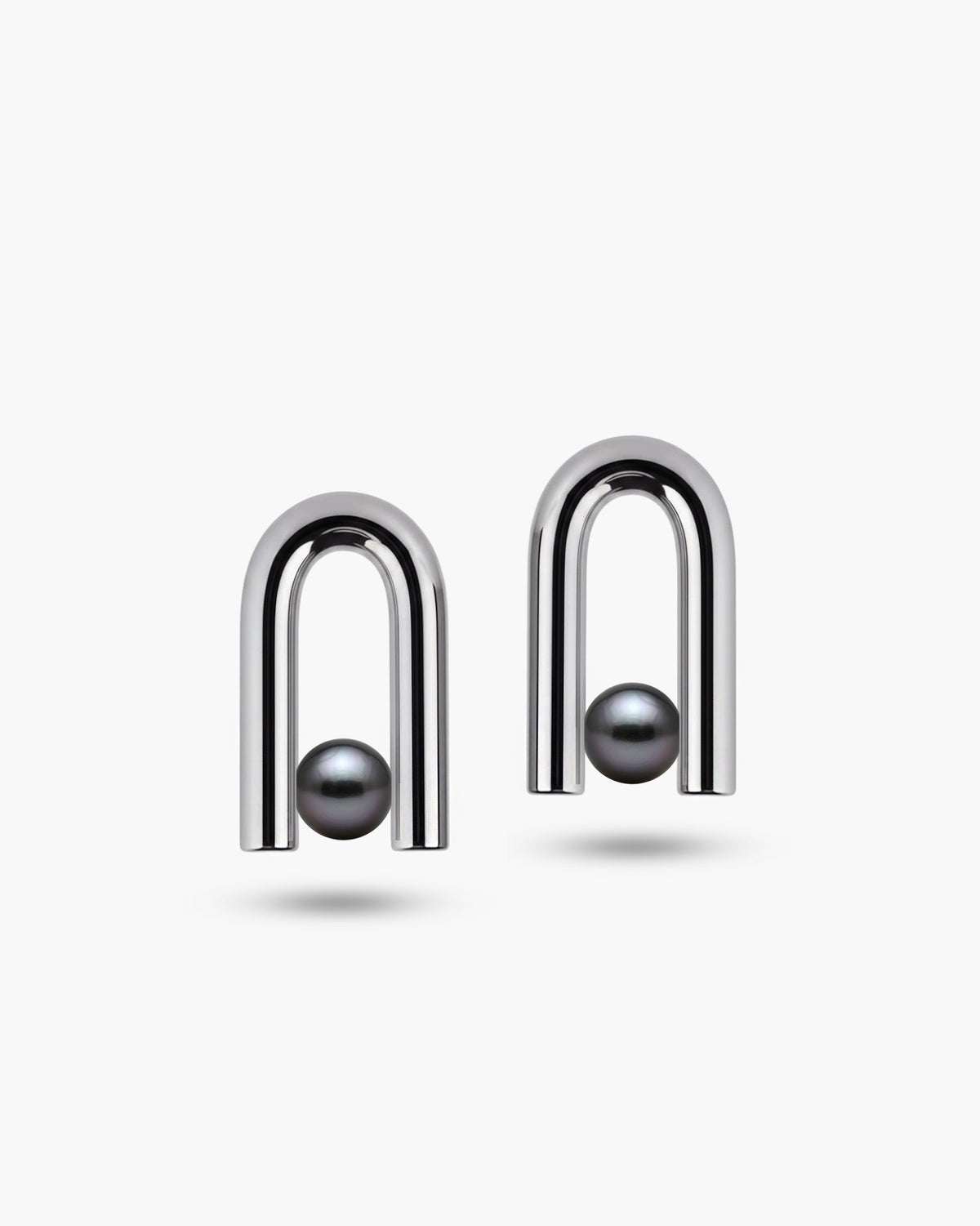 taormina-nexus-stud-earrings-tension-set-black-pearl-front
