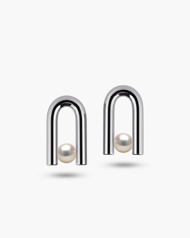taormina-nexus-stud-earrings-tension-set-white-pearl-front