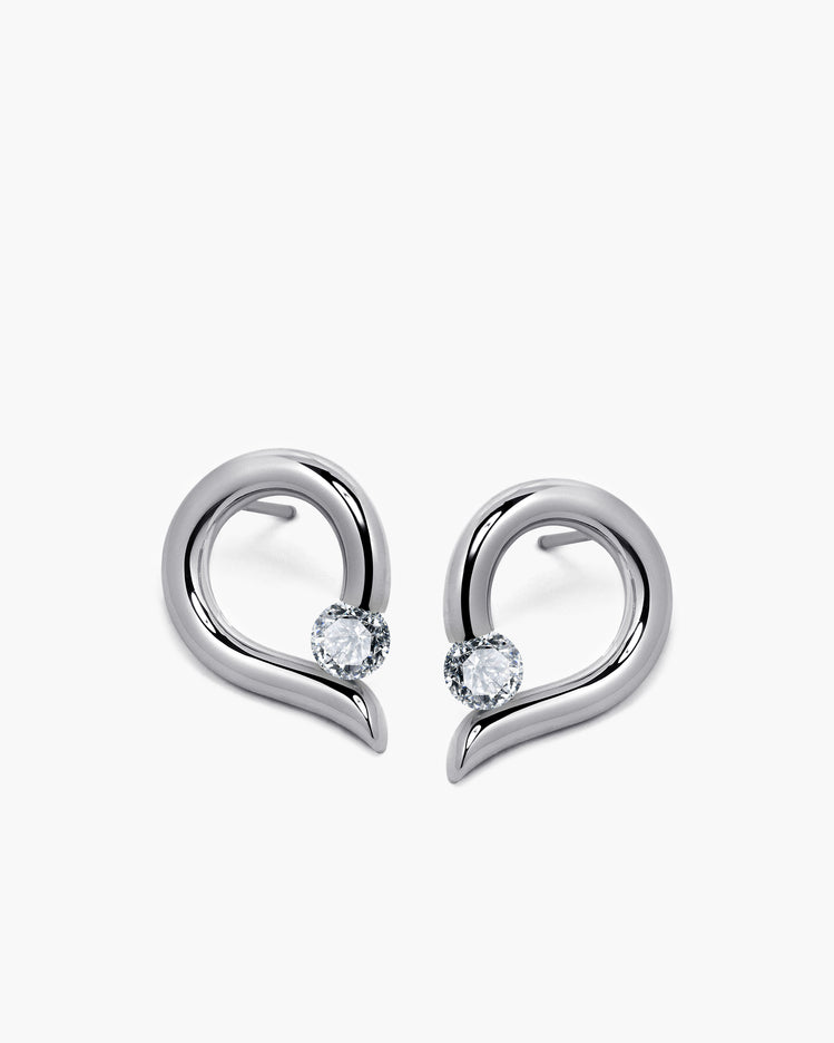 taormina-onde-stud-earrings-tension-set-white-sapphire