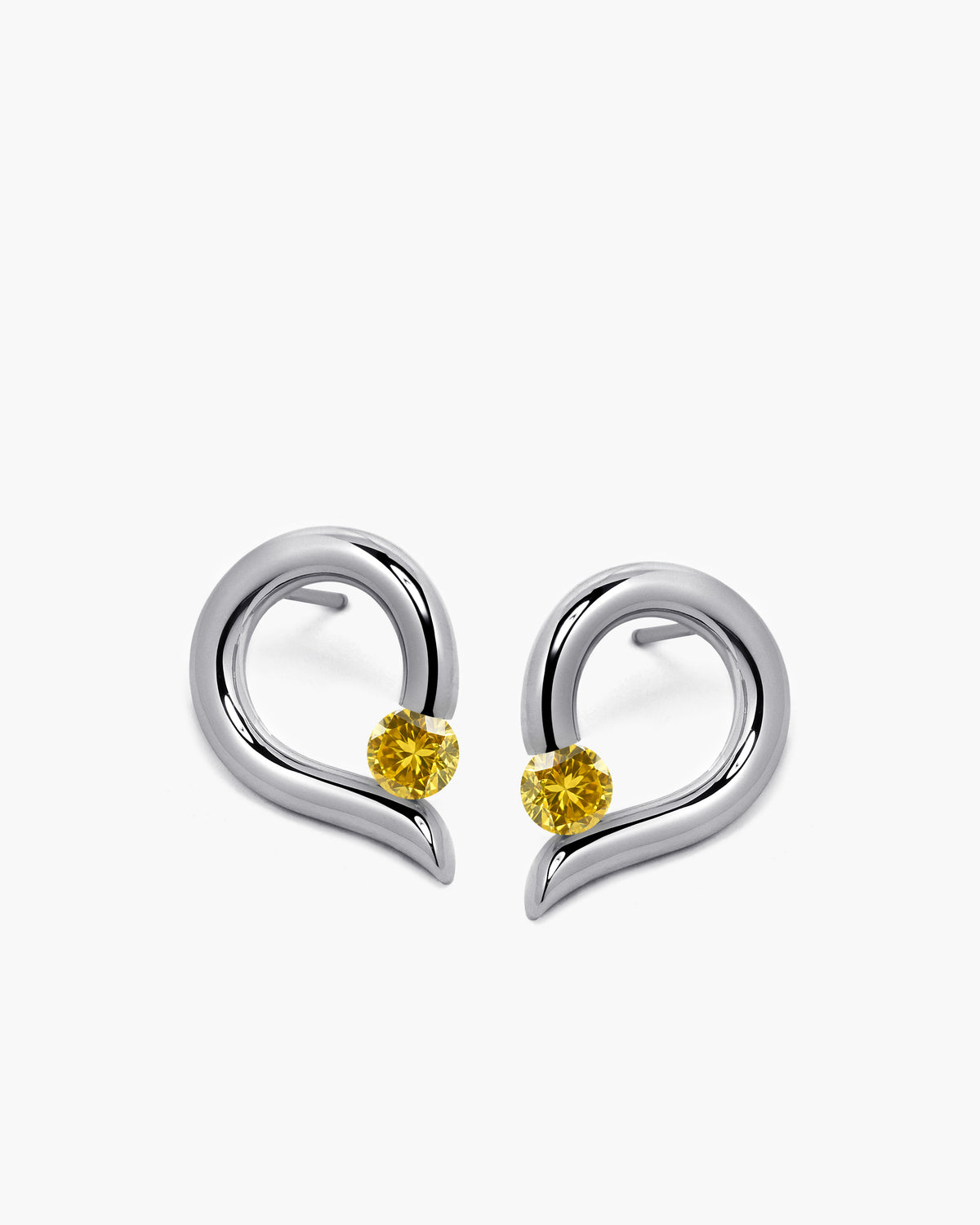 taormina-onde-stud-earrings-tension-set-yellow-sapphire