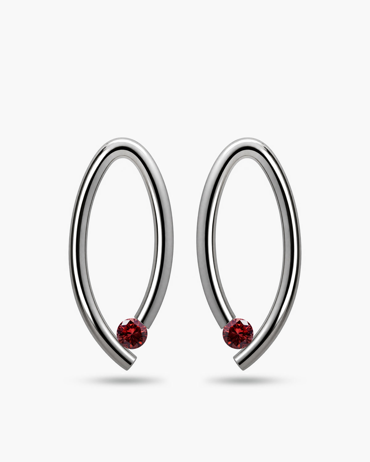 taormina-ovum-stud-earrings-stainless-steel-tension-set-garnet
