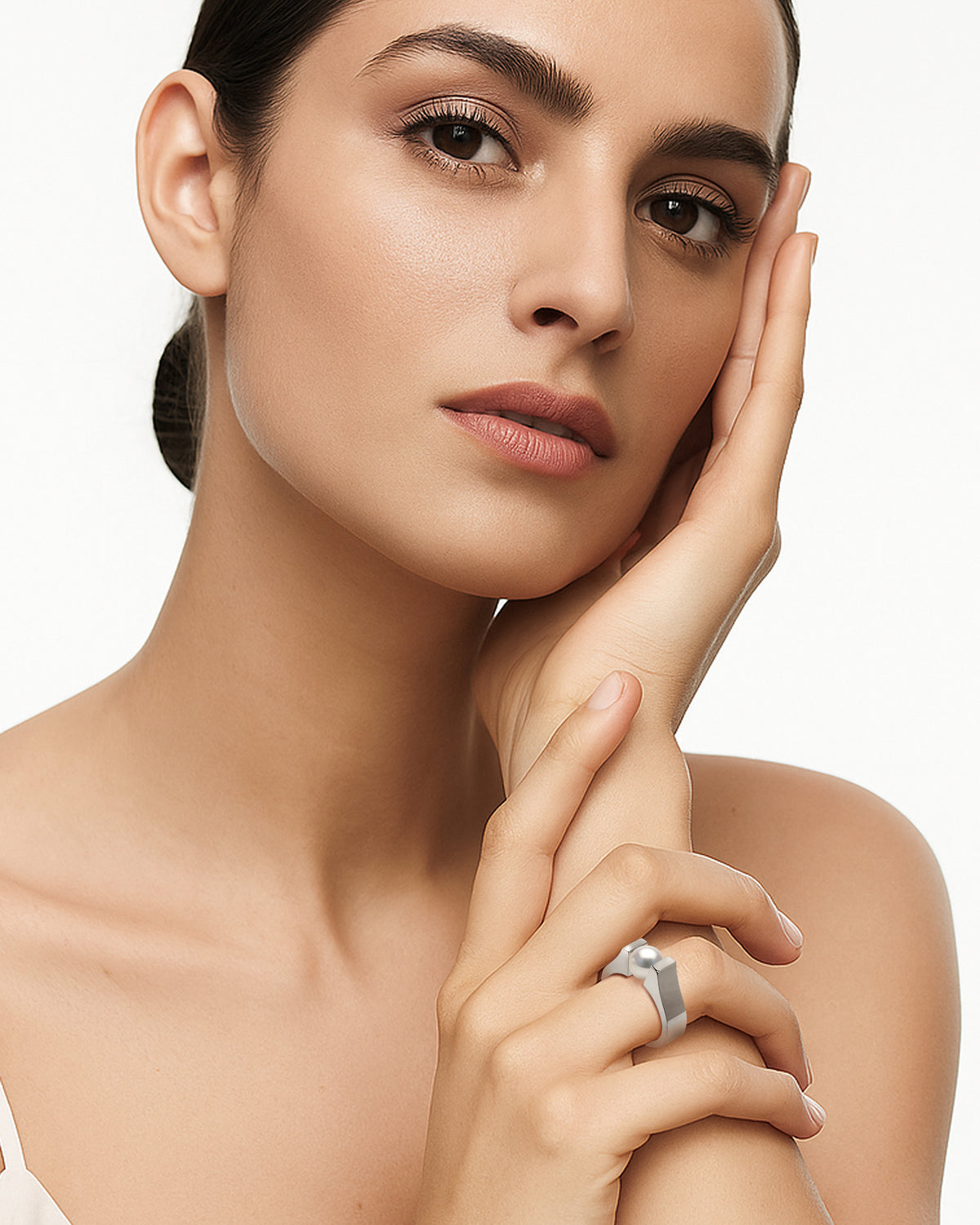 taormina-petra-tension-set-ring-white-pearl-model