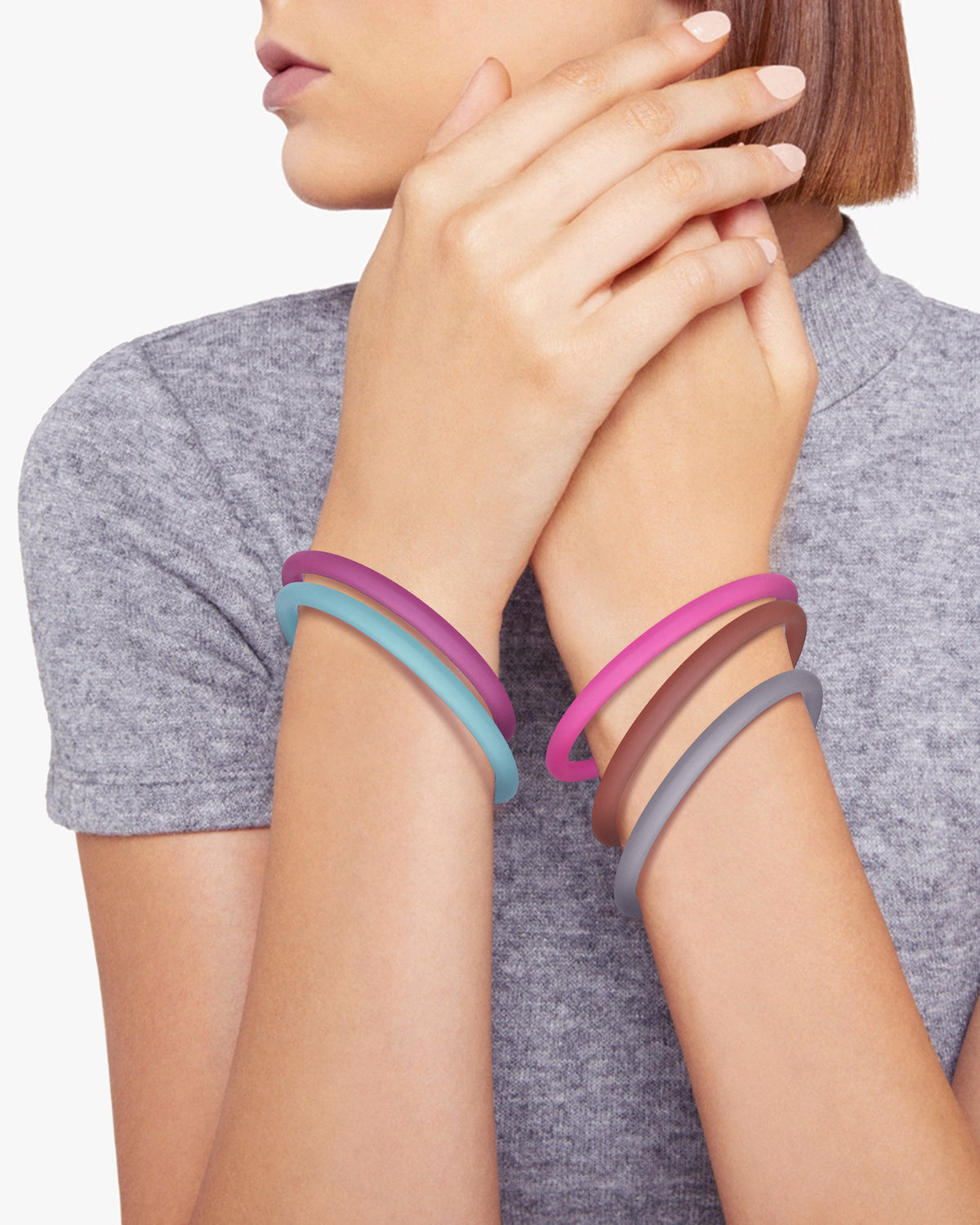 taormina-senna-colored-rubber-bracelet-model-female-global