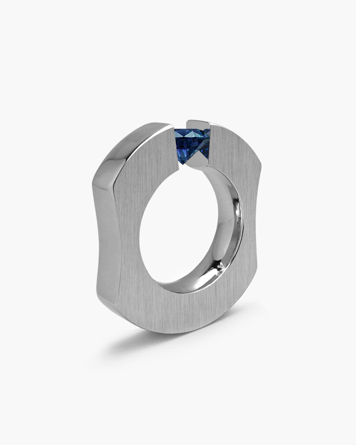 taormina-stratum-tension-set-ring-blue-sapphire-up