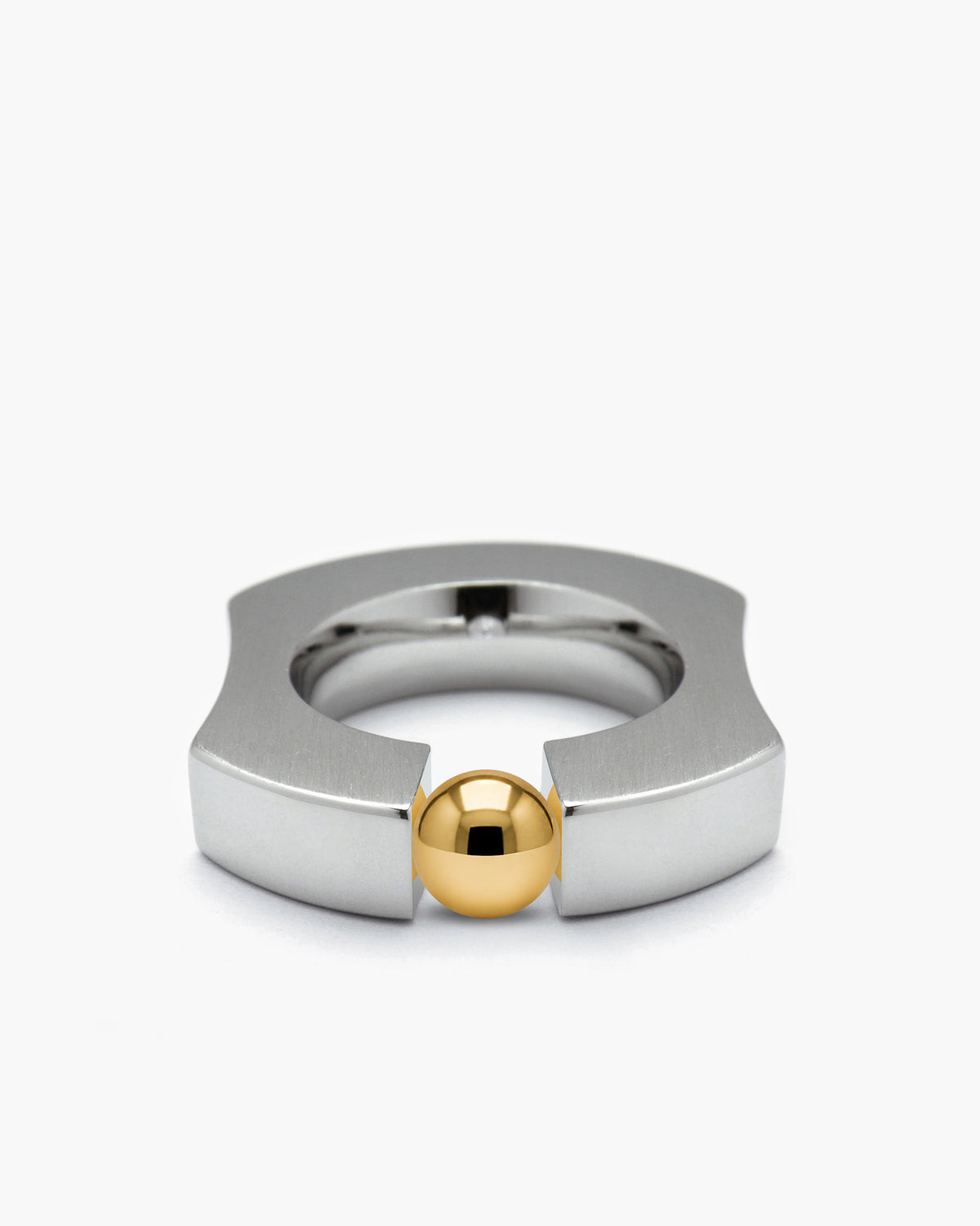 taormina-stratum-tension-set-ring-gold-front