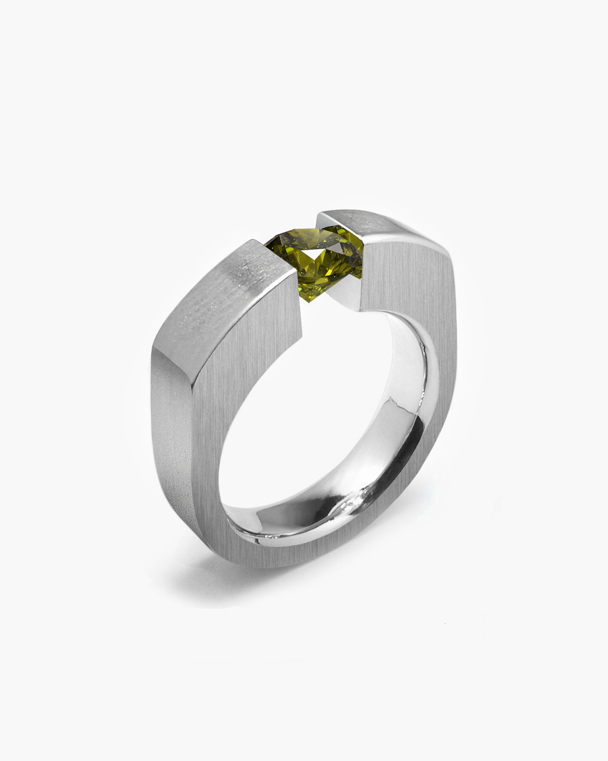 taormina-tempio-tension-set-ring-brushed-peridot
